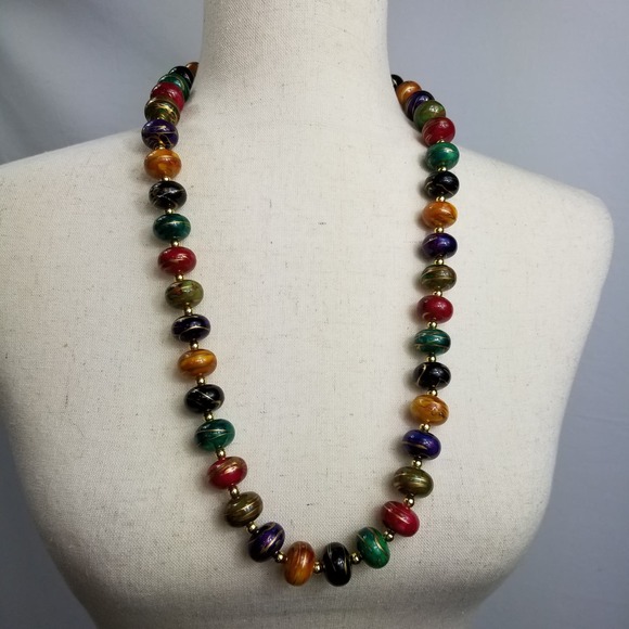 Necklace Red Green Blue Amber Gold Beads Baubles Lovely - Picture 1 of 4